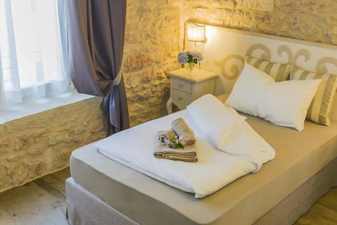 Casa Leon D'Oro Hotel Bosco Chiesanuova 3*,  Italy